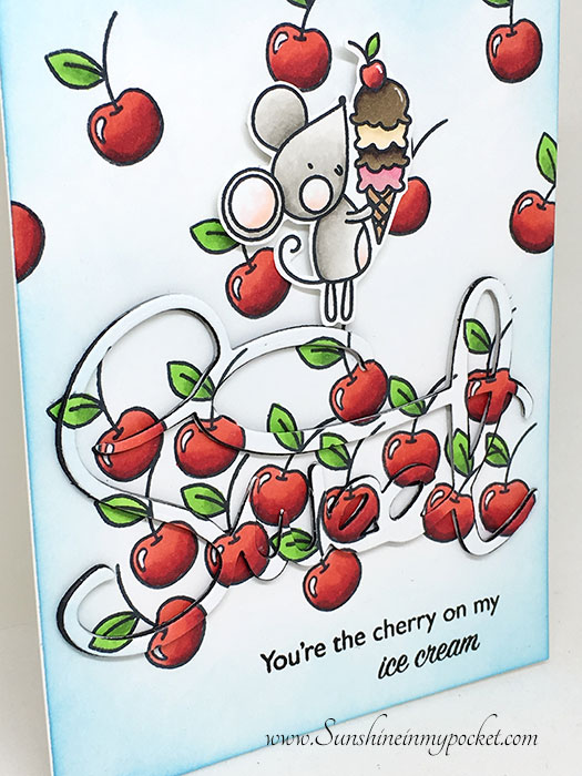 cherry-tall-card-with-mouse-close-up